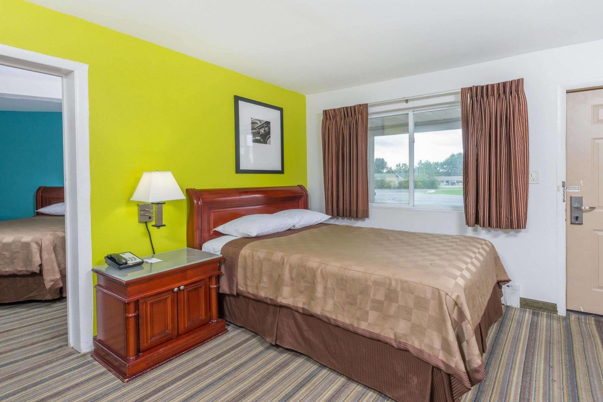 Rodeway Inn Pittsfield Ngoại thất bức ảnh