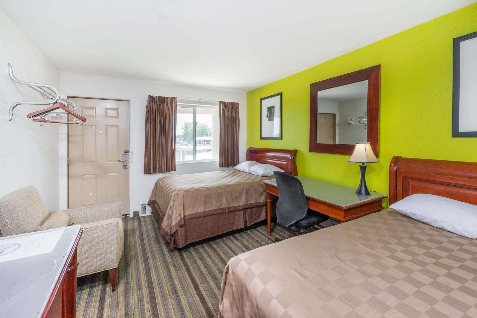 Rodeway Inn Pittsfield Ngoại thất bức ảnh
